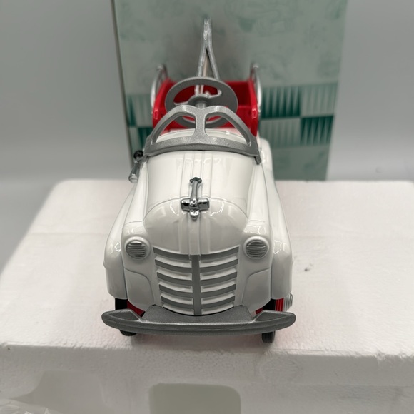 1996 Kiddie Car Classics, 1941 Junior Service Truck, Steelcraft by Murray. - Picture 5 of 12